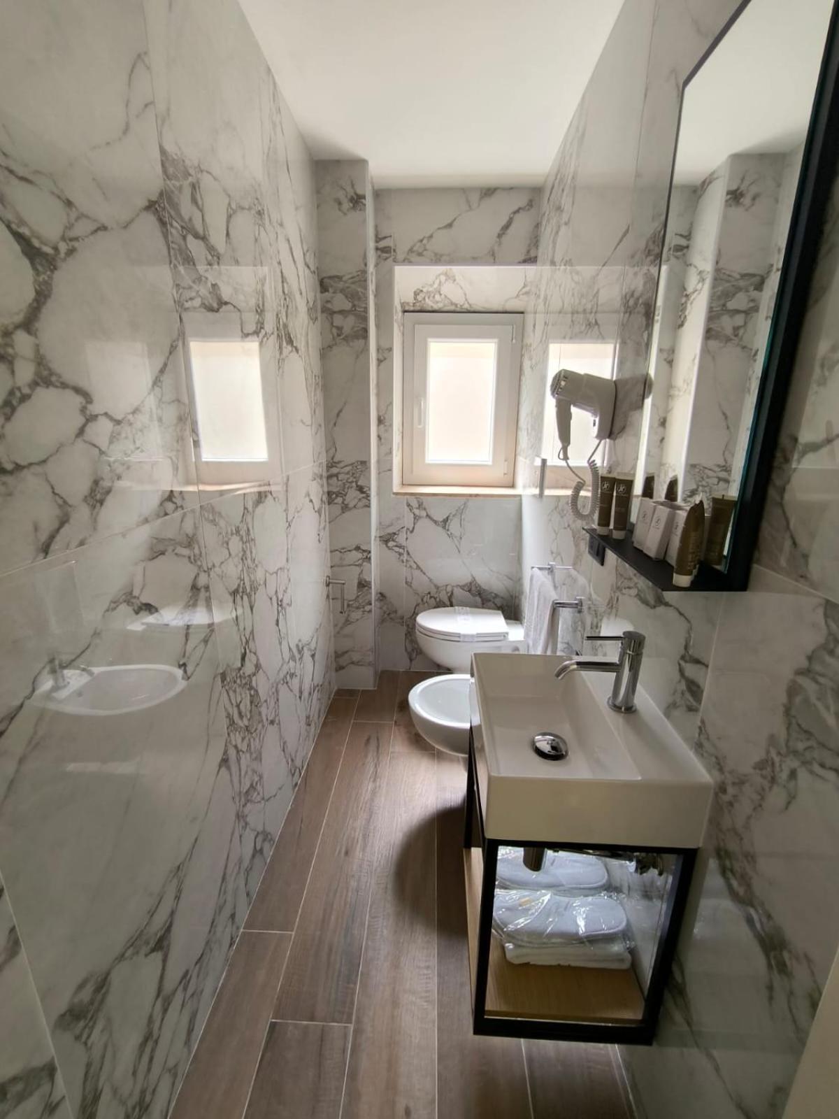 Jr Hotels Hermes Firenze ภายนอก รูปภาพ